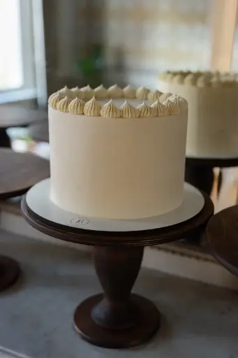 Classic Luxe Cake